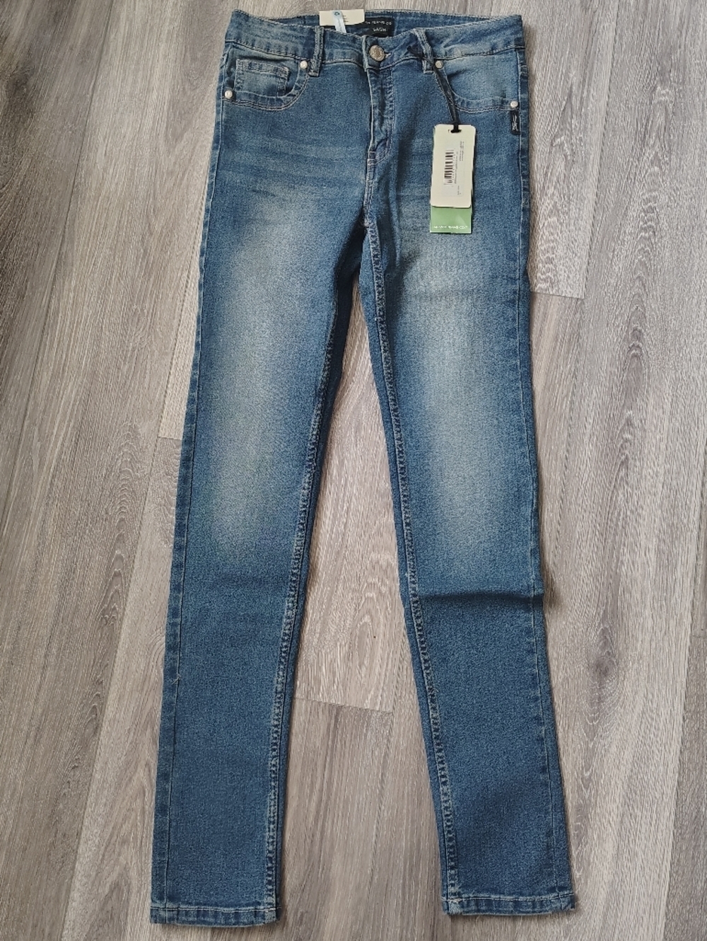 Teen Girls Size 16 Silver' Skinny Stretch Jeans in Medium Blue Wash